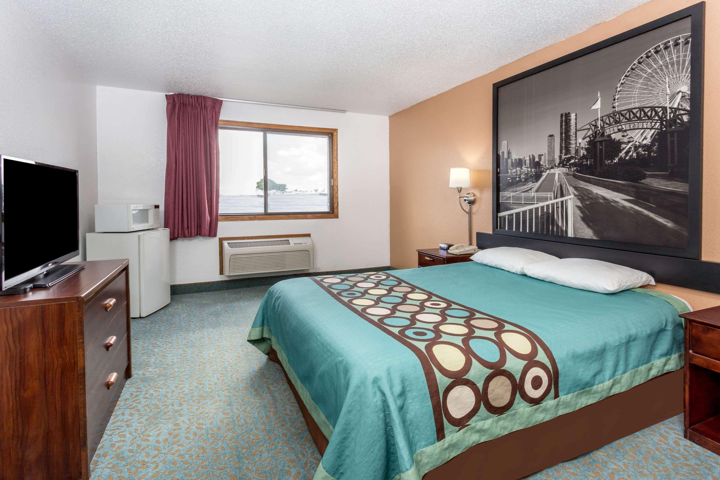 Super 8 By Wyndham Bourbonnais/Kankakee Area Exterior photo