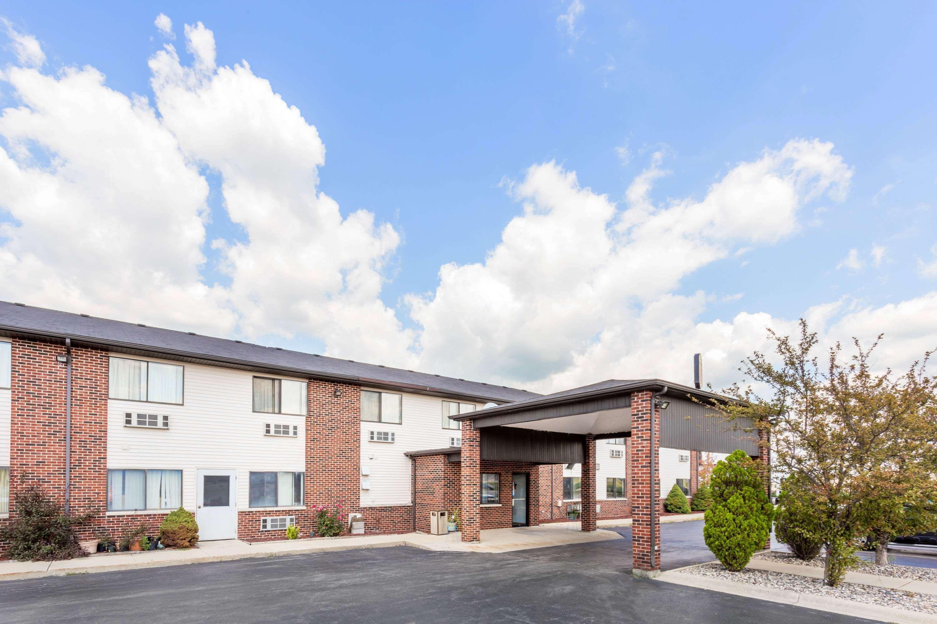 Super 8 By Wyndham Bourbonnais/Kankakee Area Exterior photo